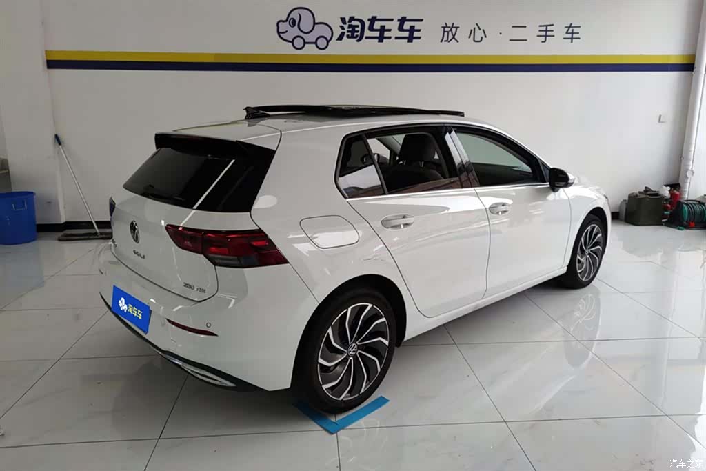 Volkswagen Golf, 2022 3