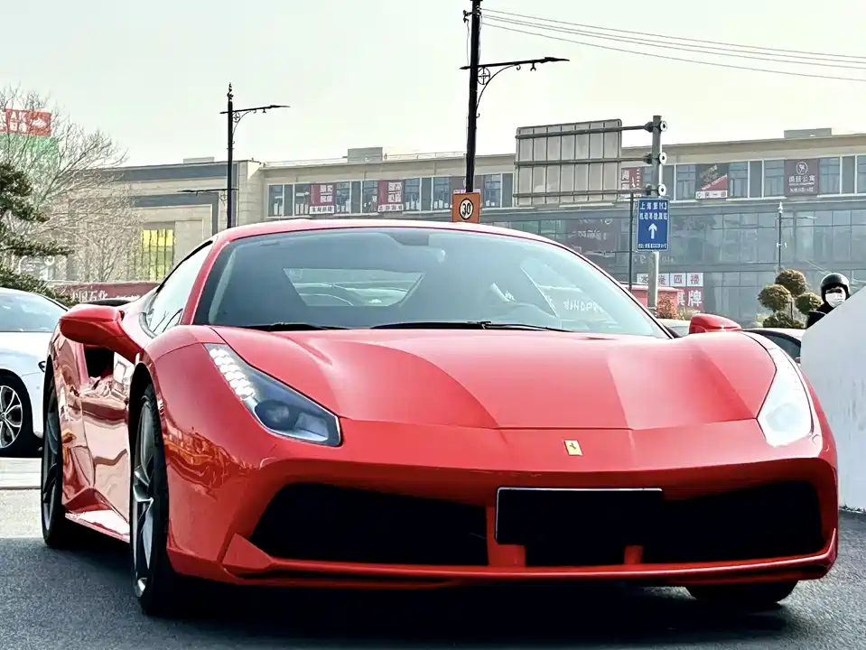 Ferrari 488