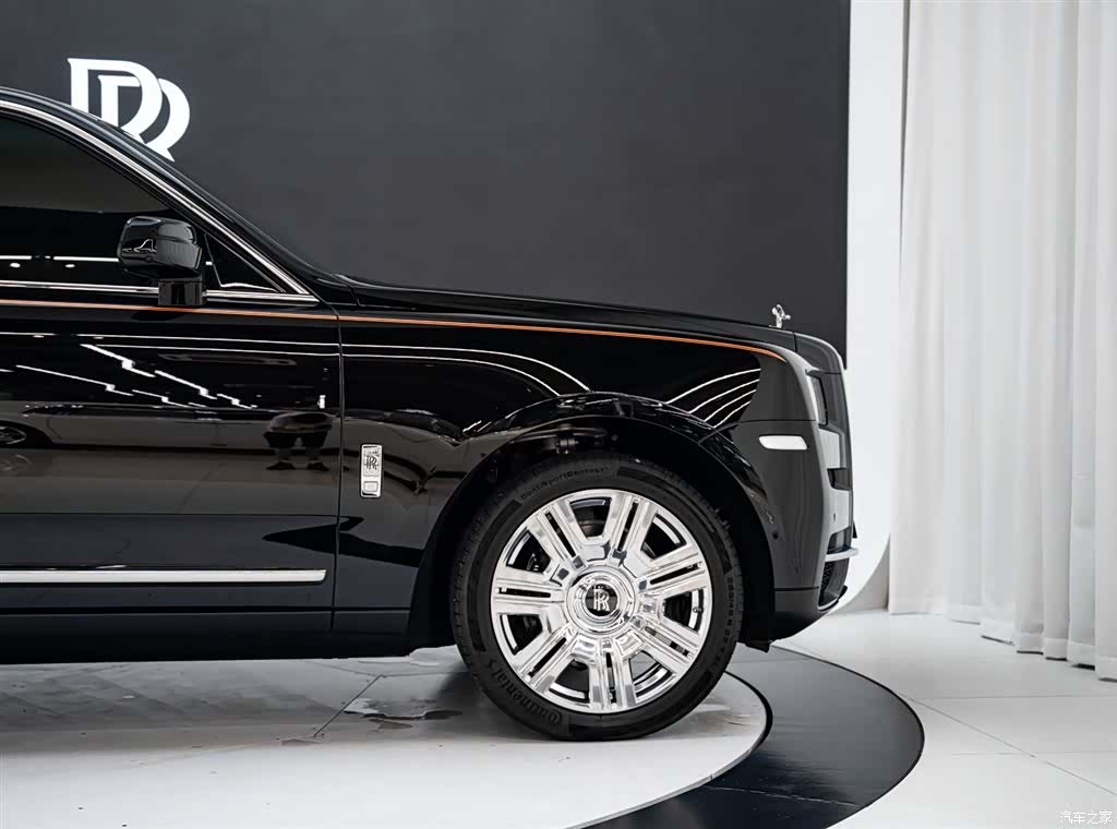 Rolls-Royce Cullinan, 2025 23
