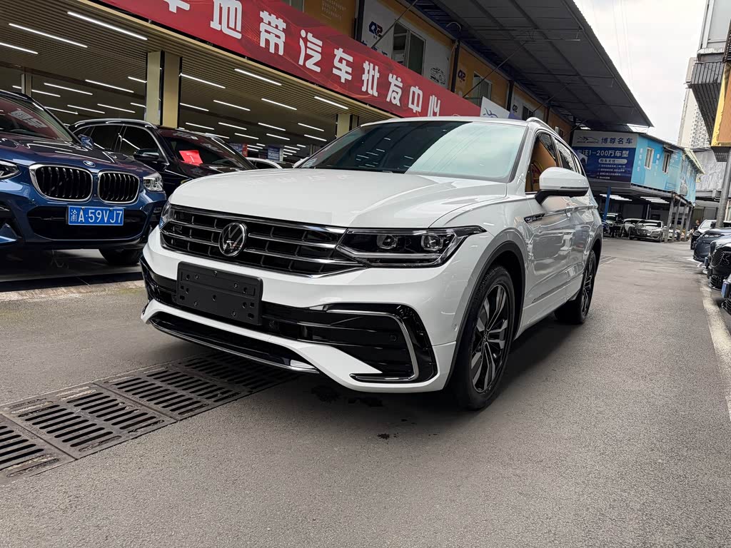 Volkswagen Tiguan L
