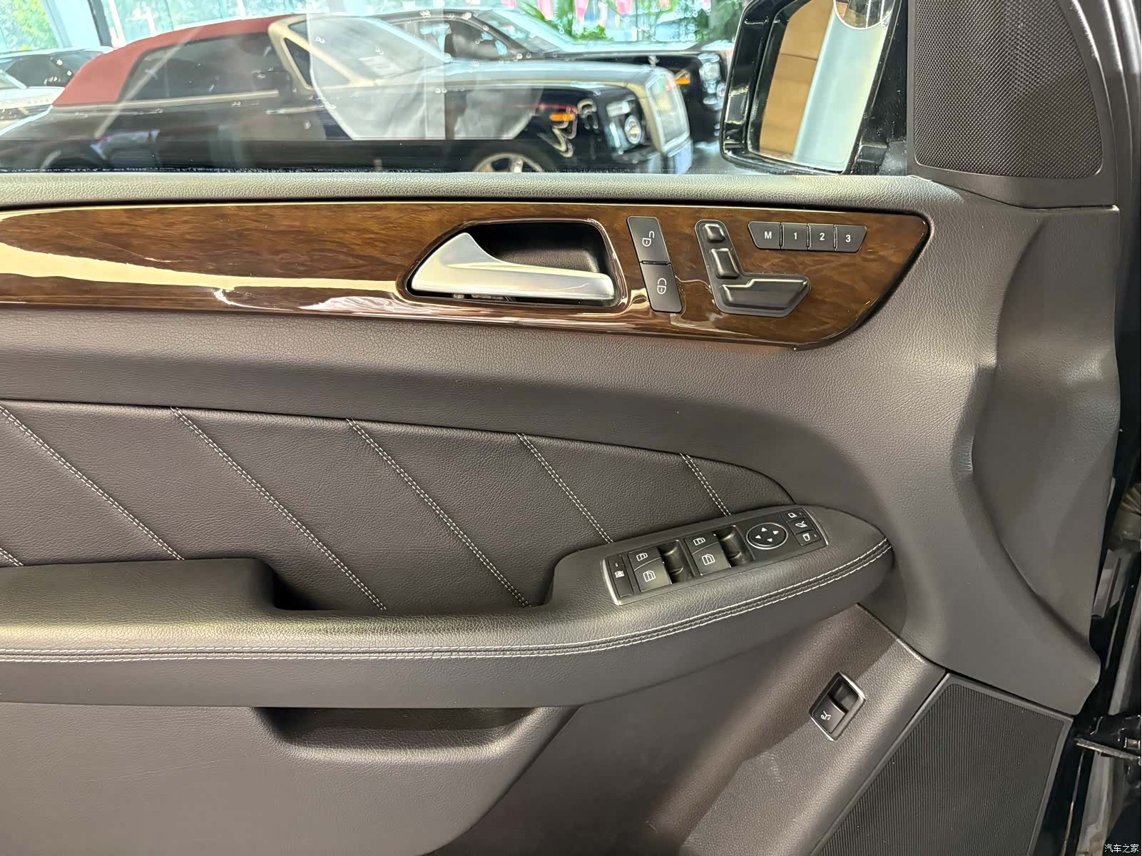 Mercedes-Benz GL-Class, 2015 4