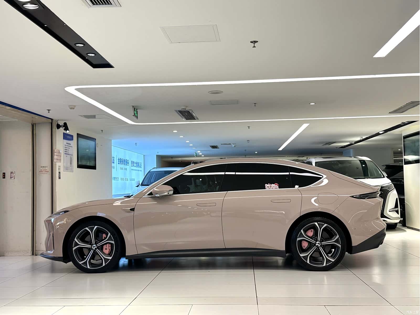 NIO ET5, 2024 4