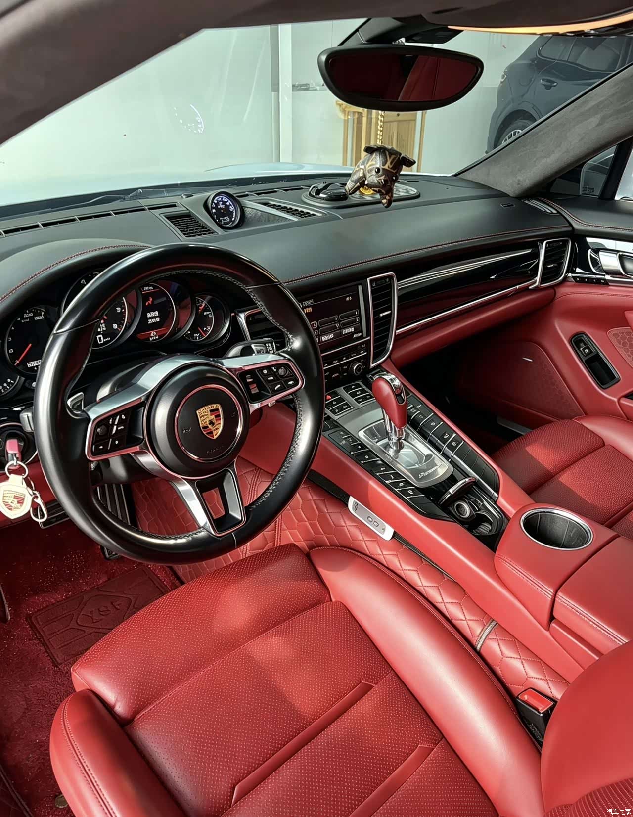 Porsche Panamera, 2010 8