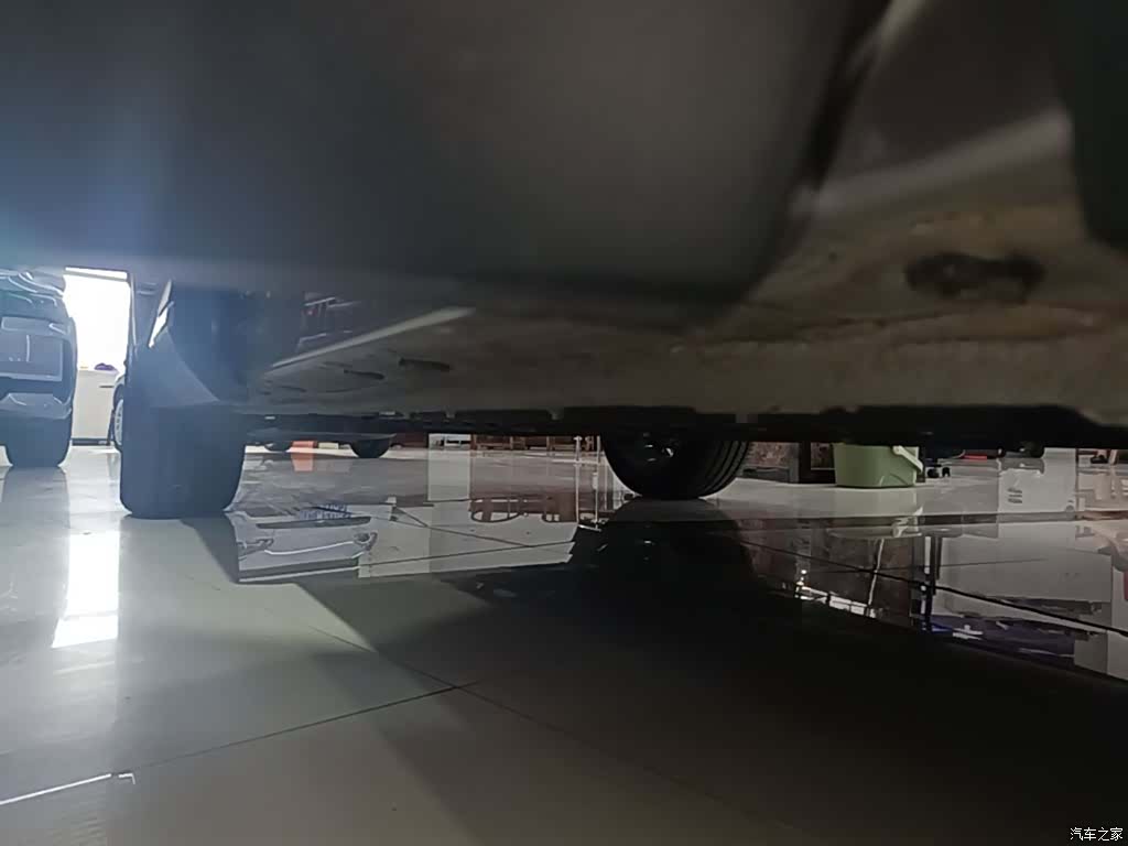 Geely Galaxy L7, 2026 21