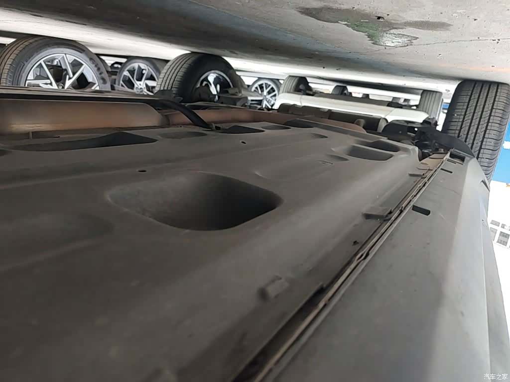 Geely Coolray, 2023 21