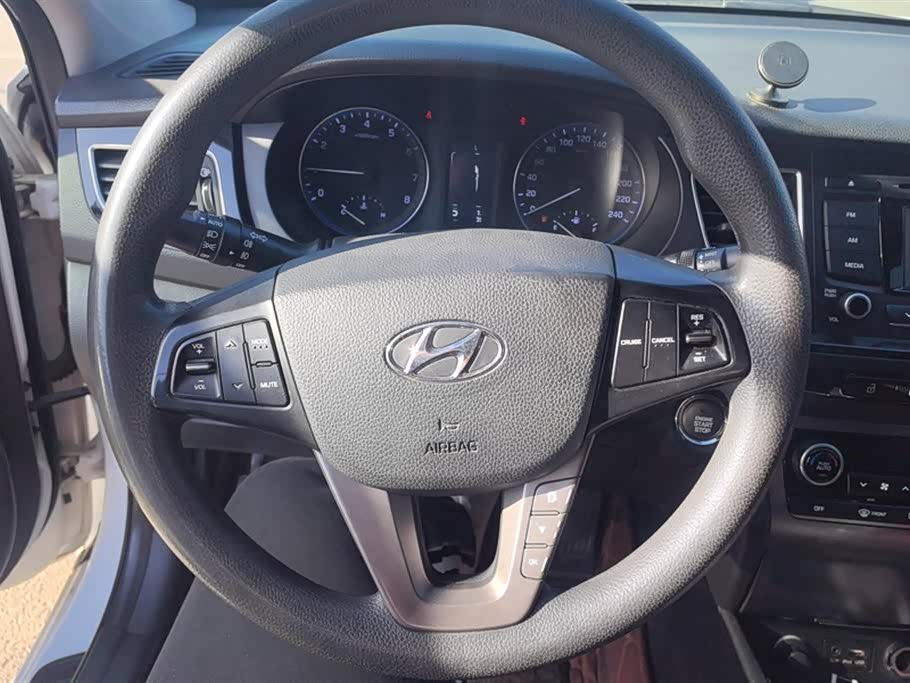 Hyundai Name picture