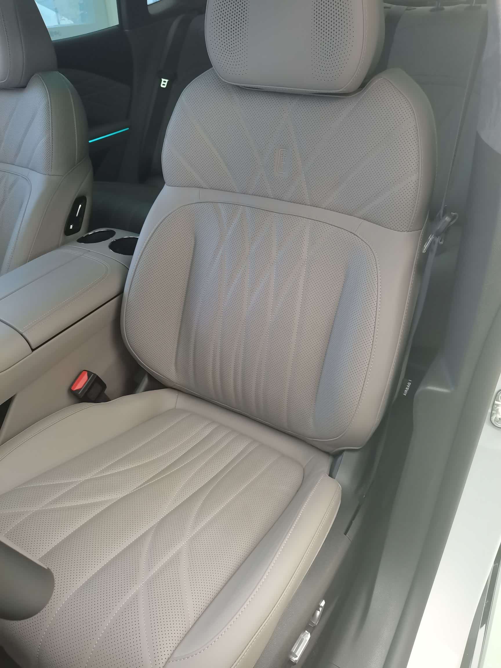 Geely 8, 2026 24