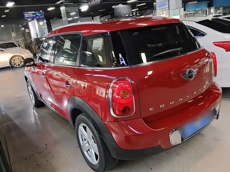 MINI COUNTRYMAN