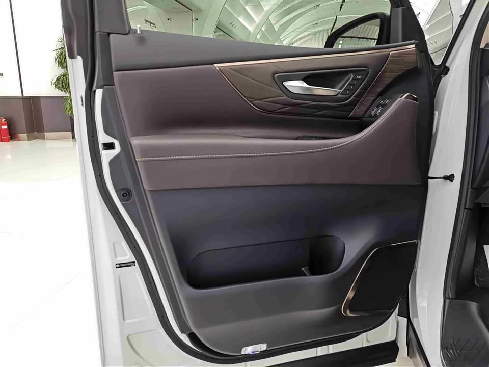 Toyota Wilfa