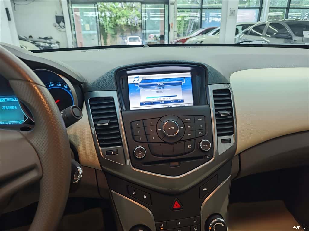 Chevrolet SE, 2016 6