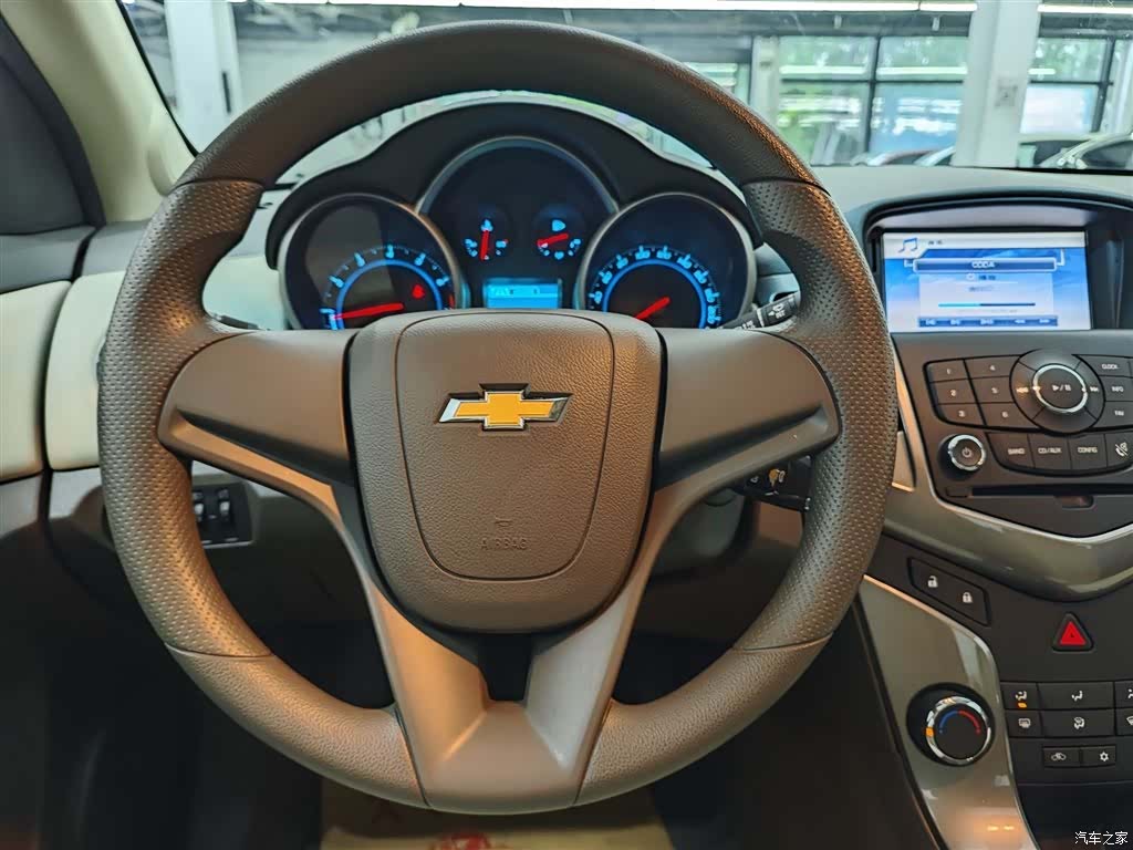Chevrolet SE, 2016 3