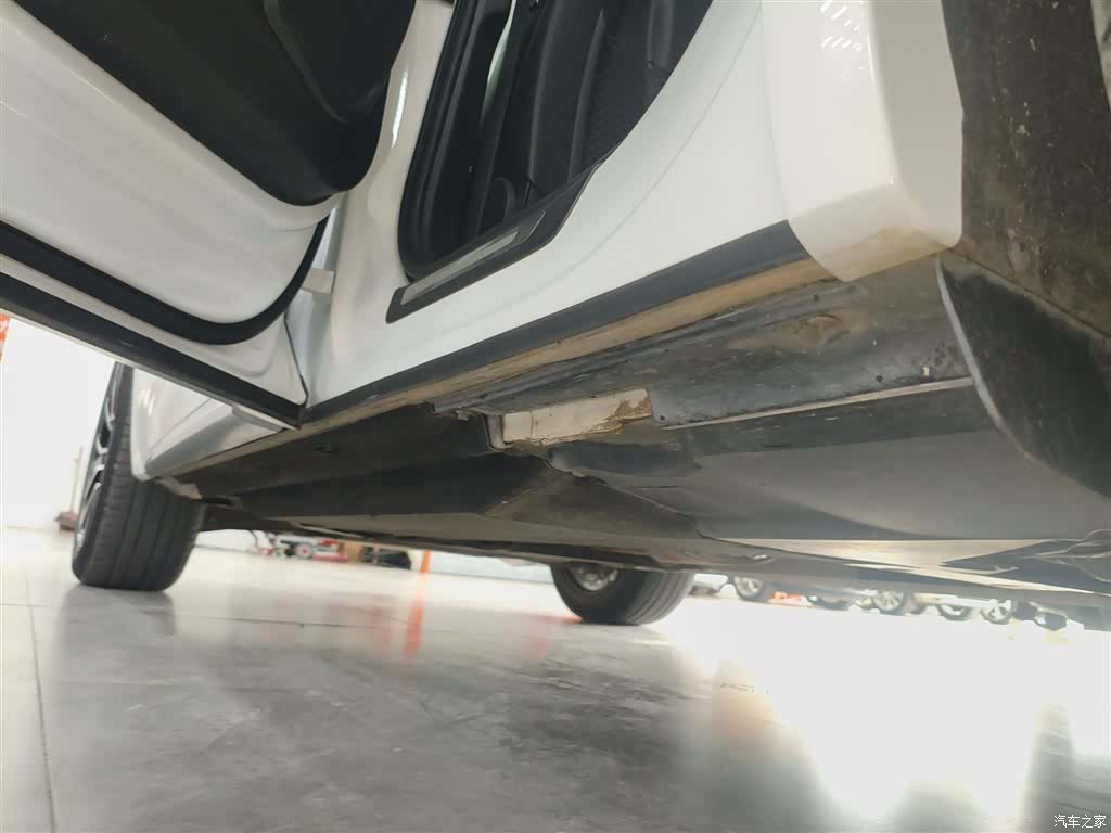 Audi Q5L, 2019 22