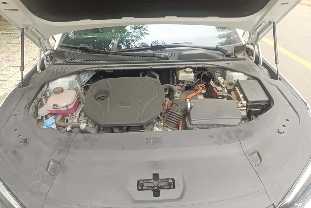 Geely 8, 2025 10