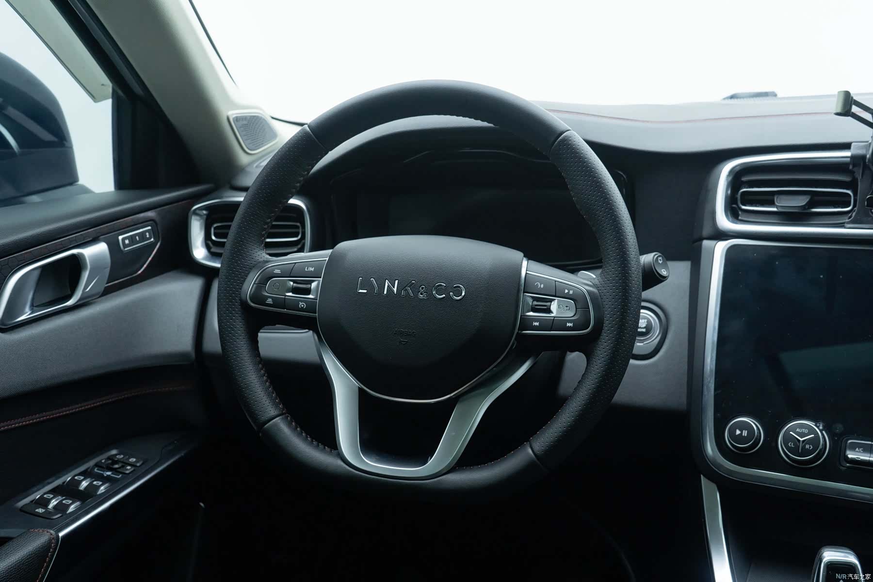 Lynk & Co 01, 2019 17