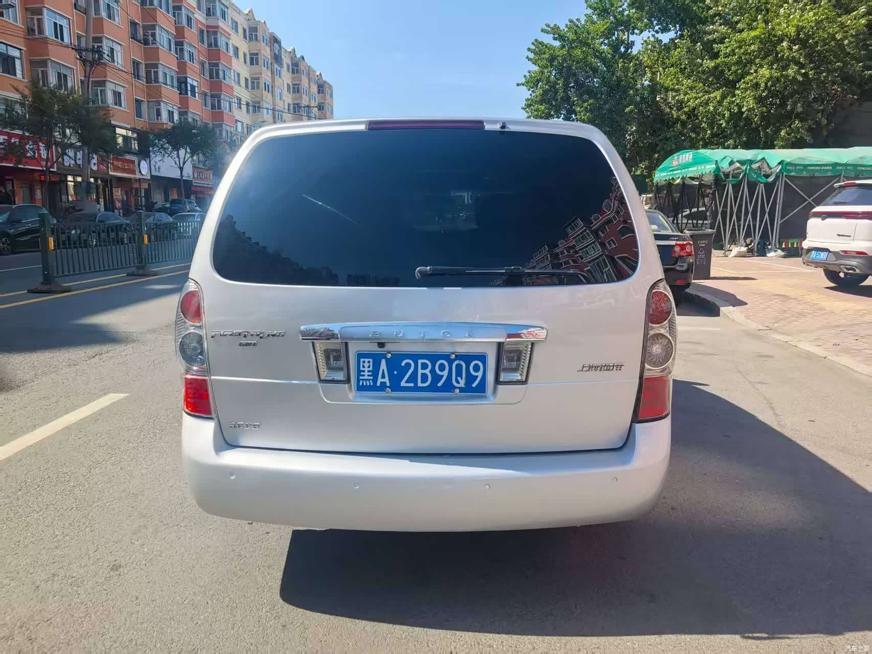 Buick GL8, 2009 4