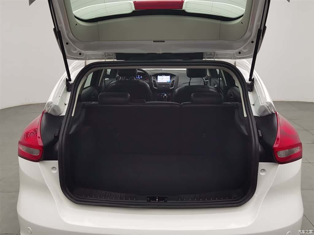 Ford Focus, 2018 16