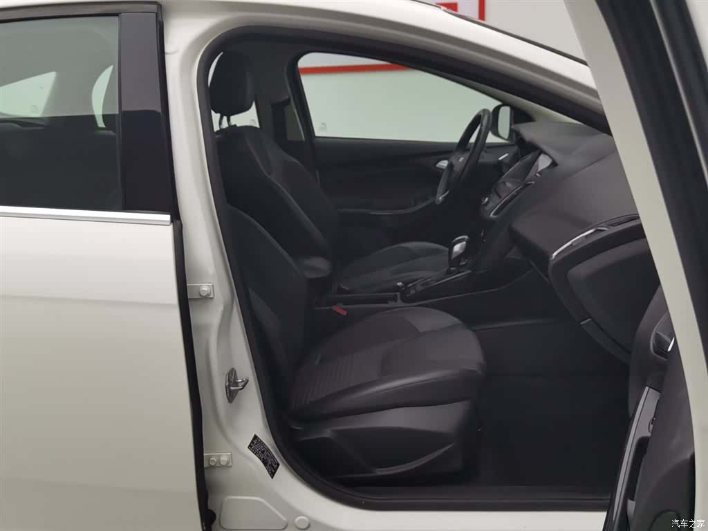 Ford Focus, 2018 23