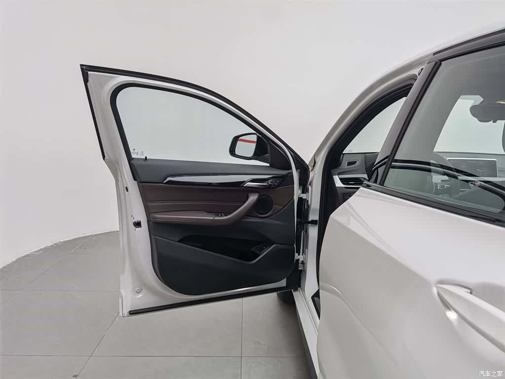 BMW X2, 2020 8
