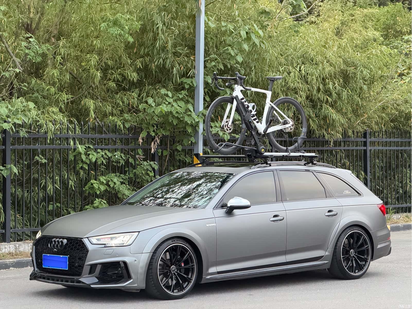 Audi A4, 2018 1