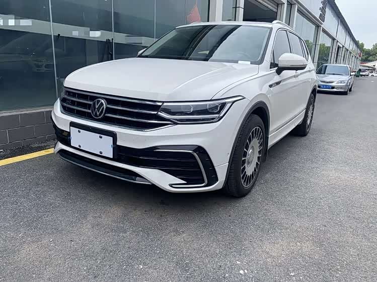 Volkswagen Tiguan L
