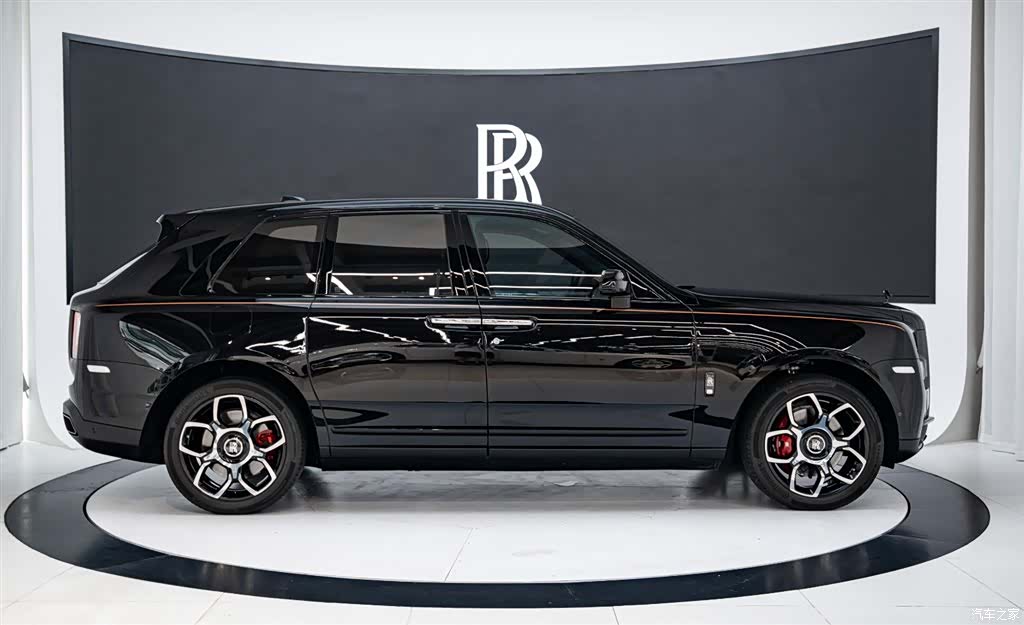 Rolls-Royce Cullinan, 2022 7