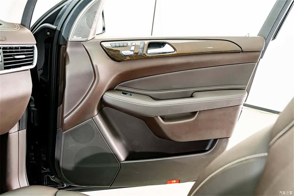 Mercedes-Benz GLS, 2019 17