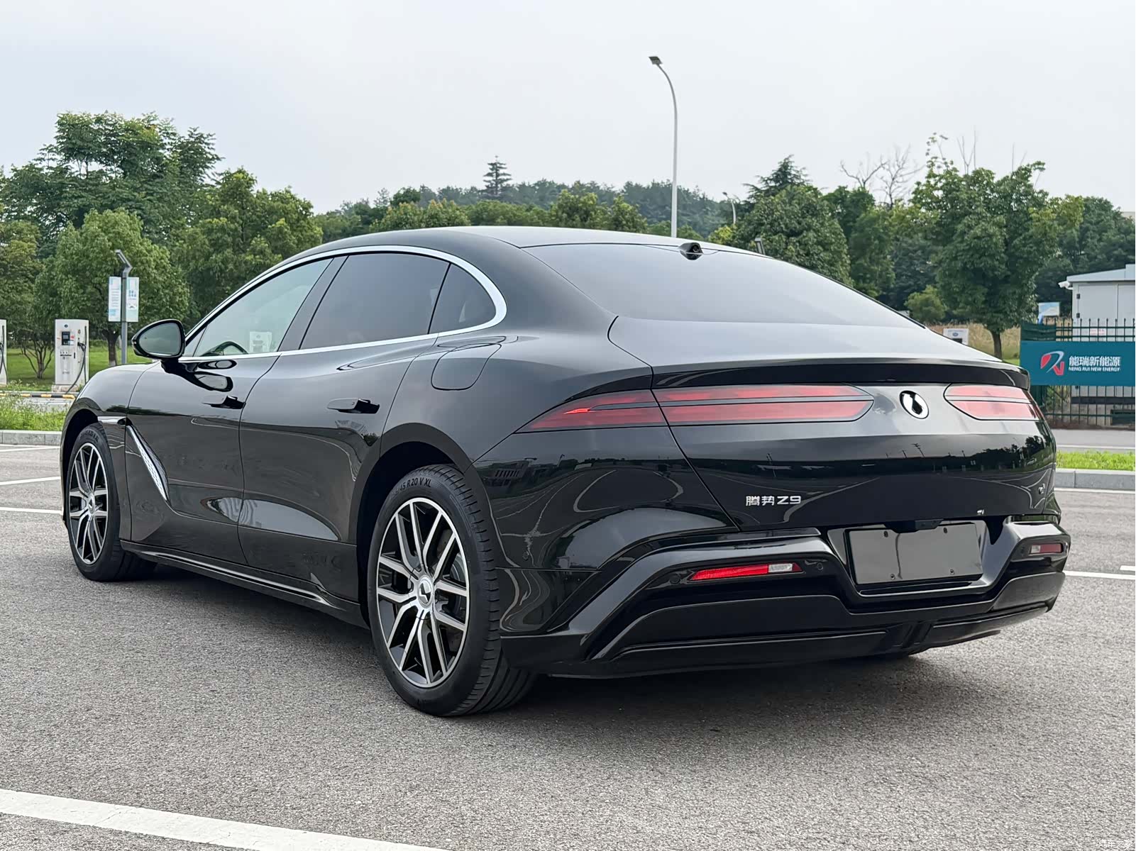 Denza Z9, 2025 7