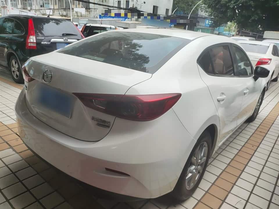 Mazda 3 Angkesaila
