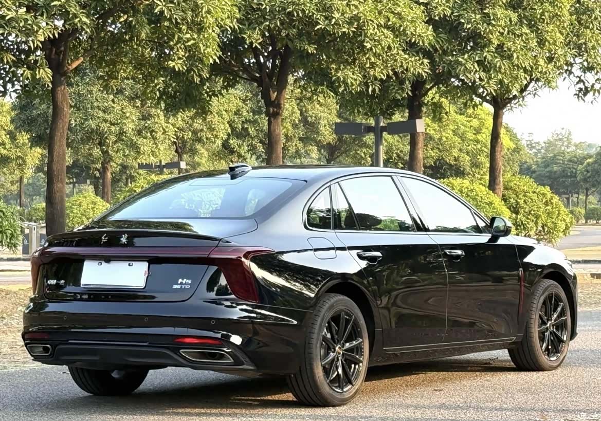 Hongqi H5, 2025 7