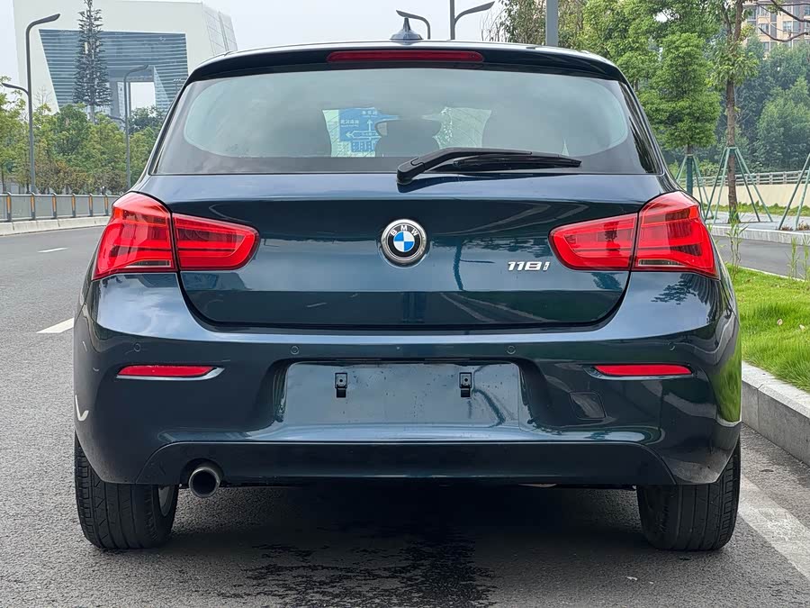 BMW 1 Series 2016, фото 16