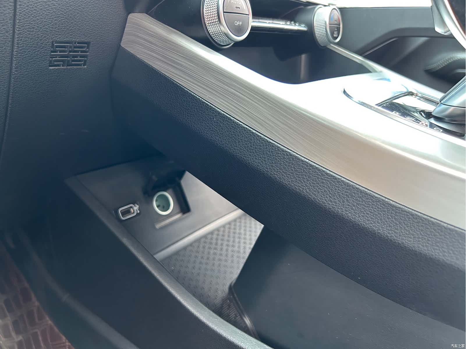 Geely Coolray, 2020 21