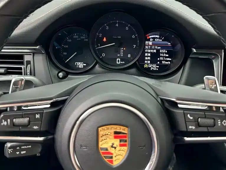 Porsche Macan
