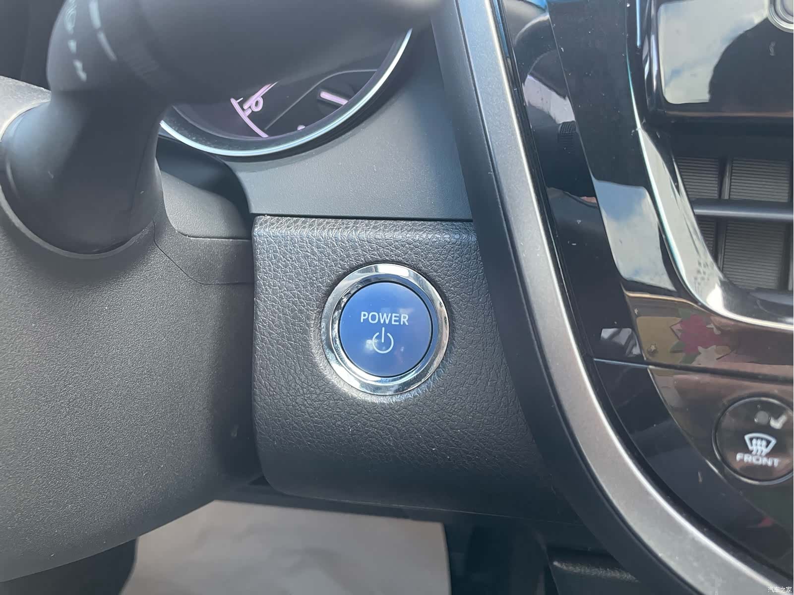 Toyota Camry, 2022 18