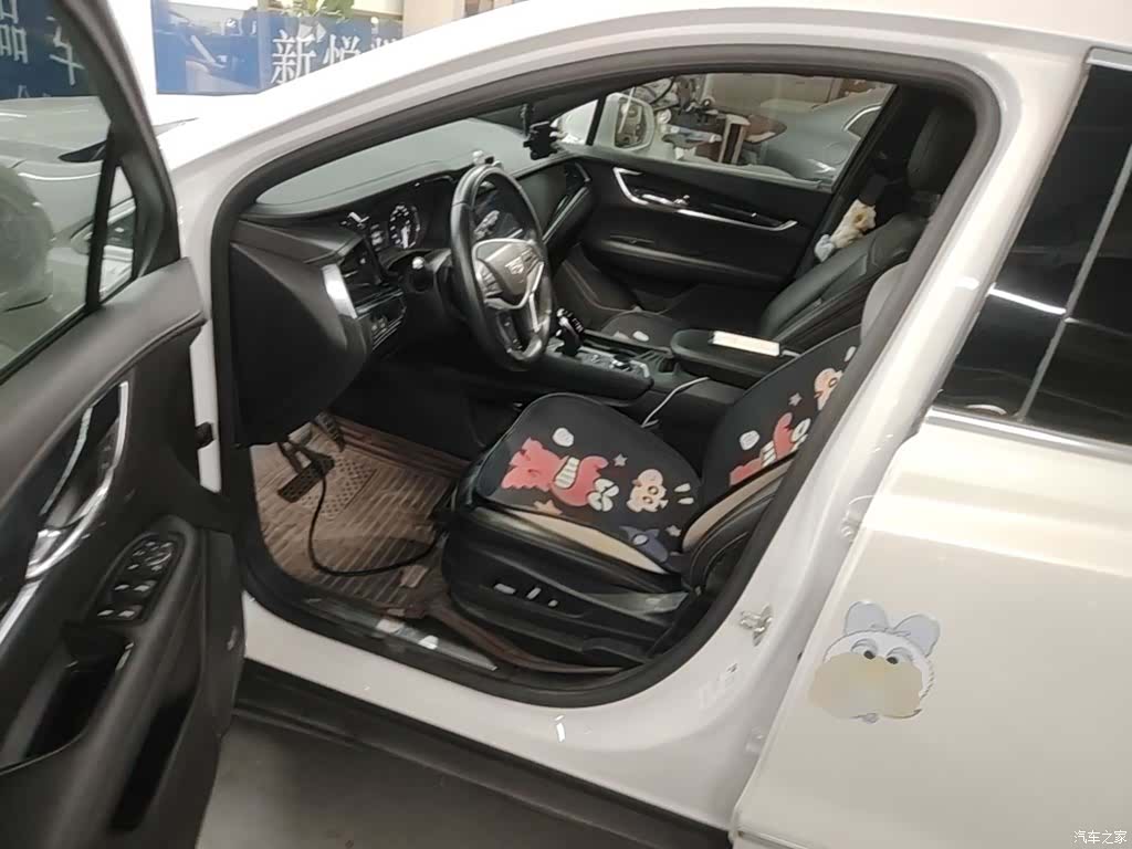 Cadillac XT5, 2022 15