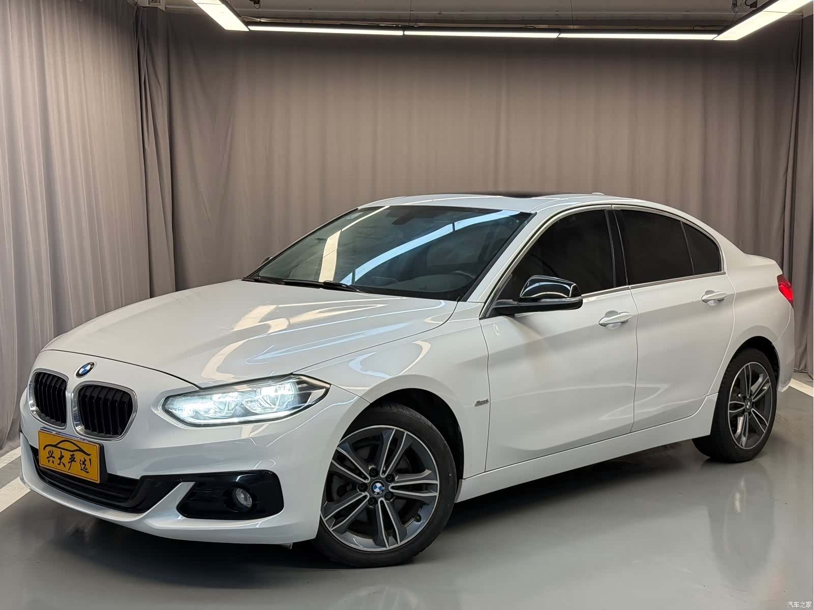 BMW 1 Series, 2017 1