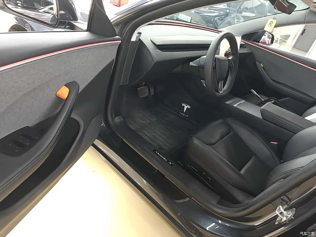 Tesla Model 3, 2024 16