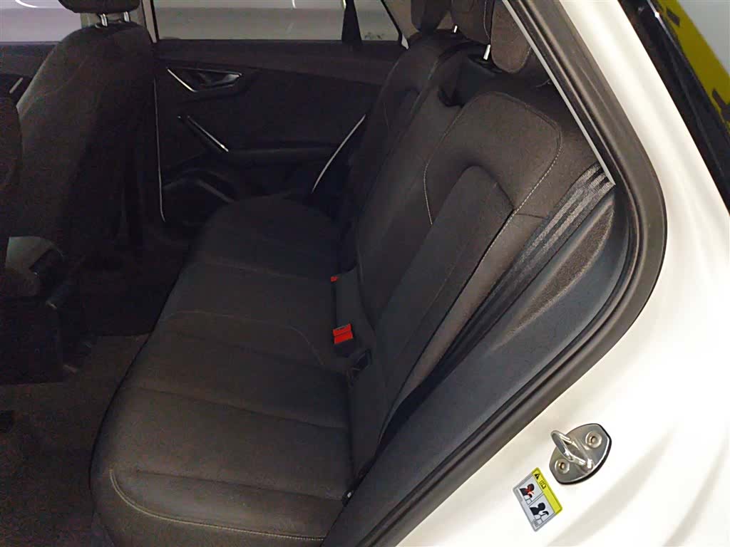 Audi Q2L, 2019 17