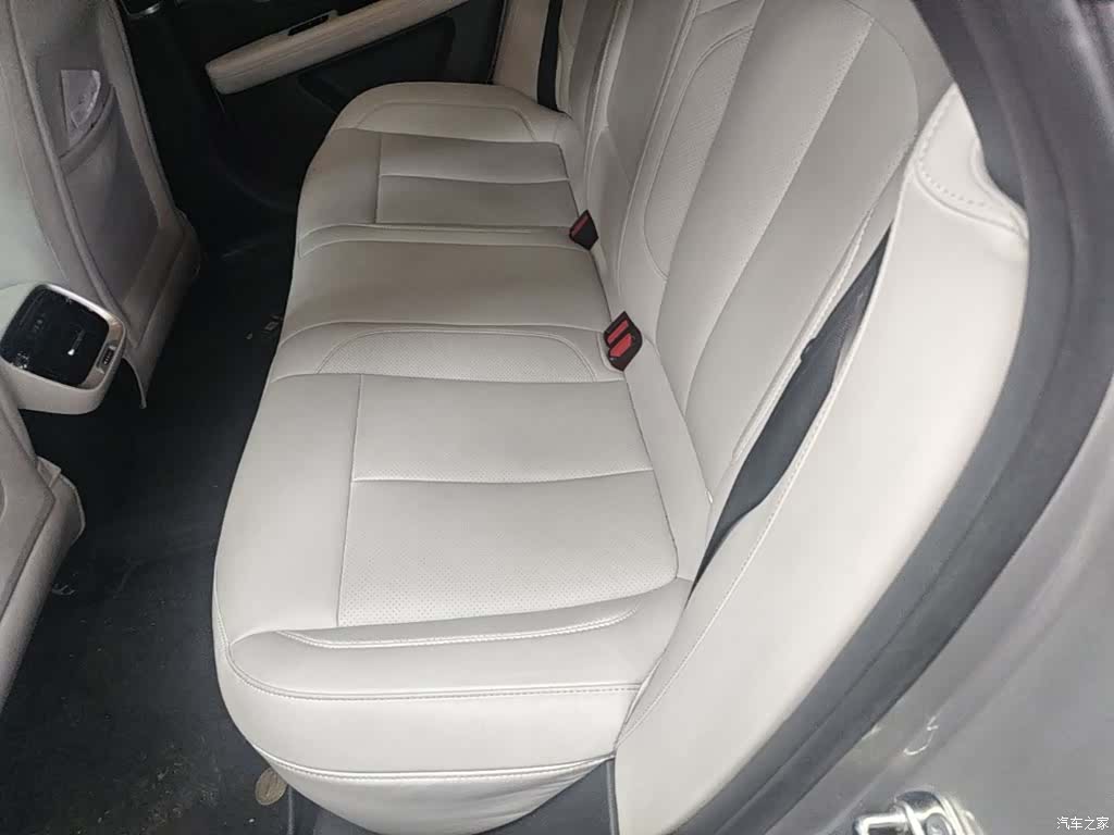 Xpeng P7, 2023 17