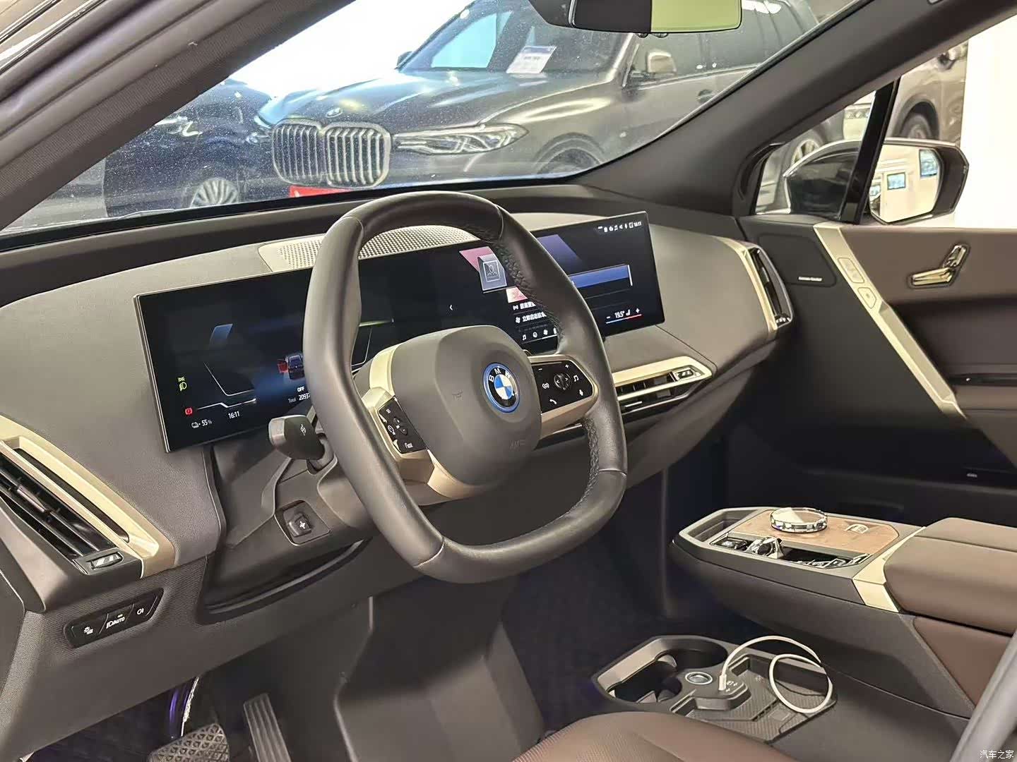 BMW iX, 2024 4