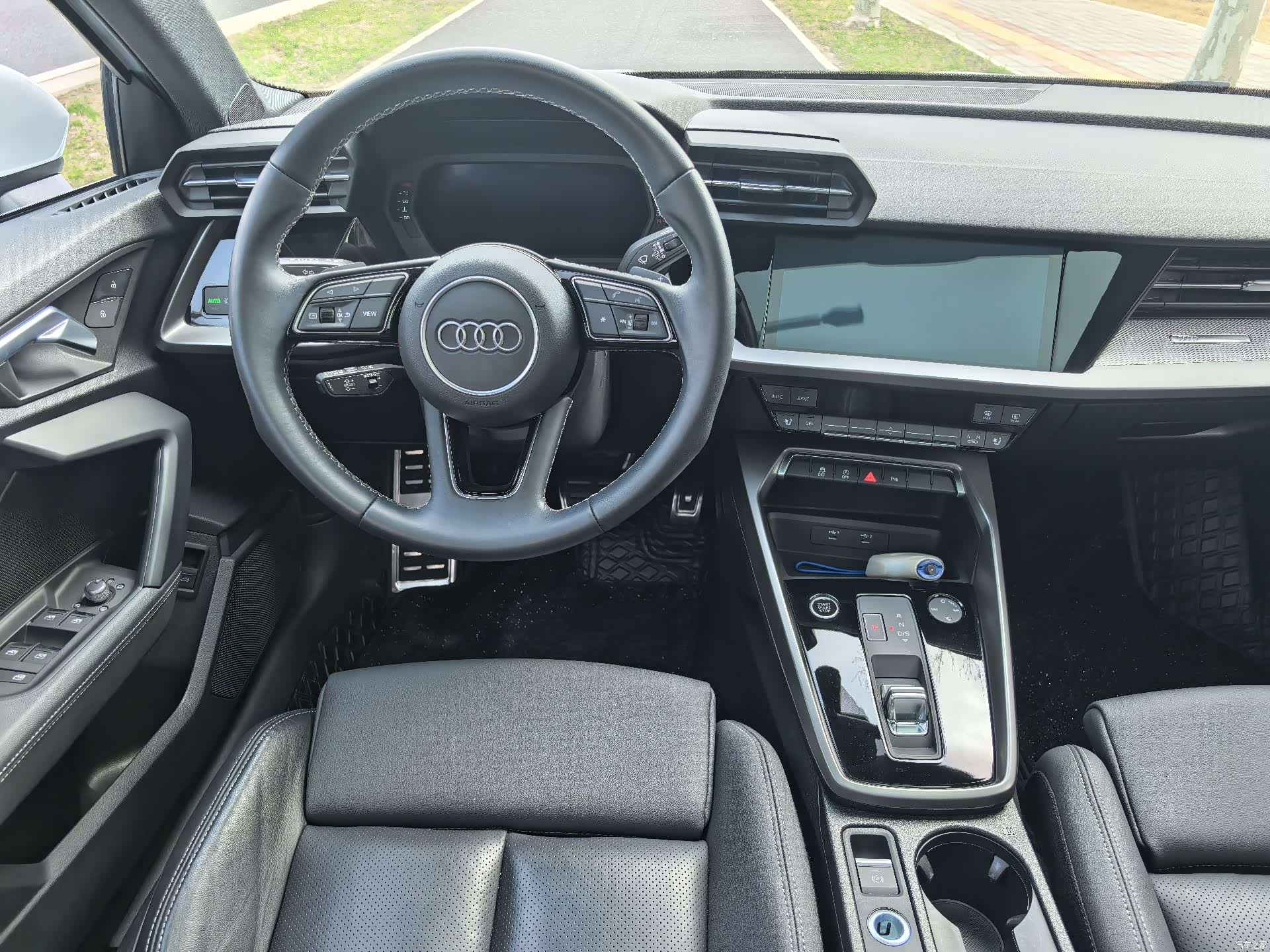 Audi A3, 2023 все фото