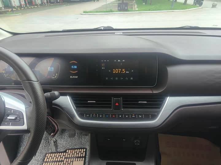 BAW rui sheng wang pai M7 2023 2.0L zhang zhou chuang xiang xing 7 seats