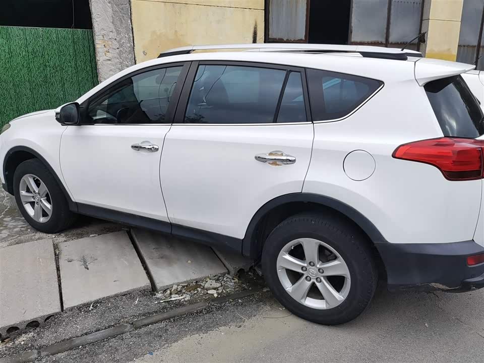 Toyota RAV4 Rongfang