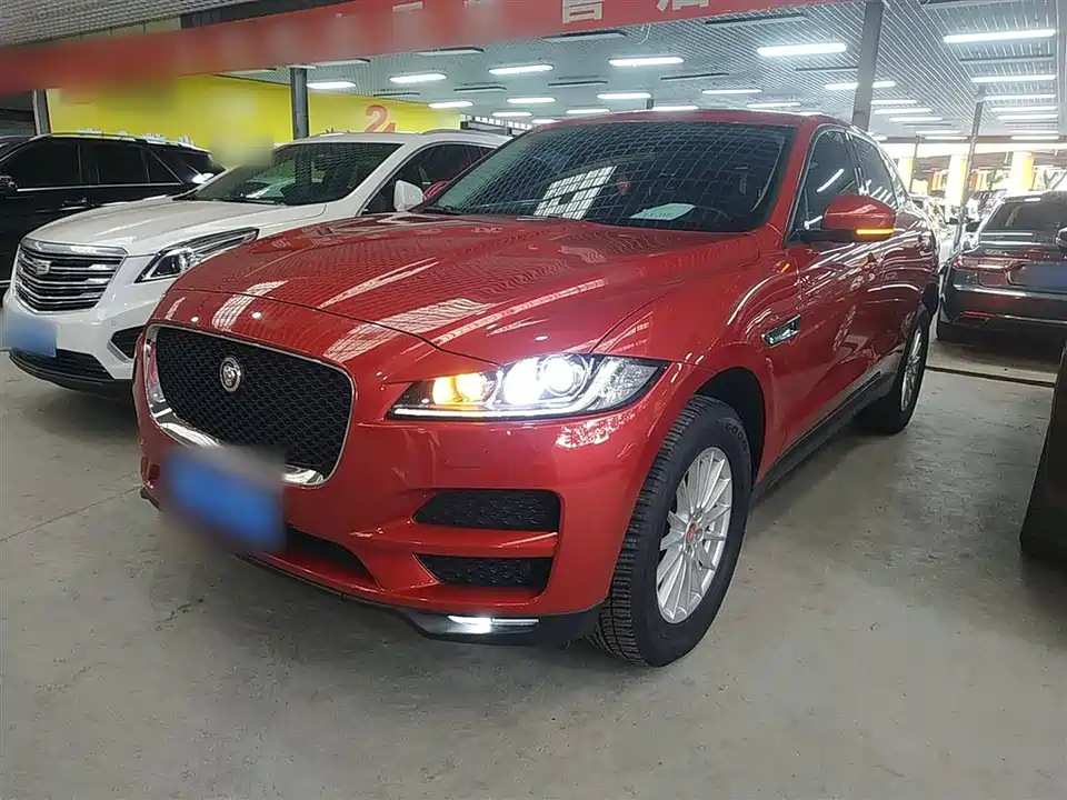 Jaguar F-PACE