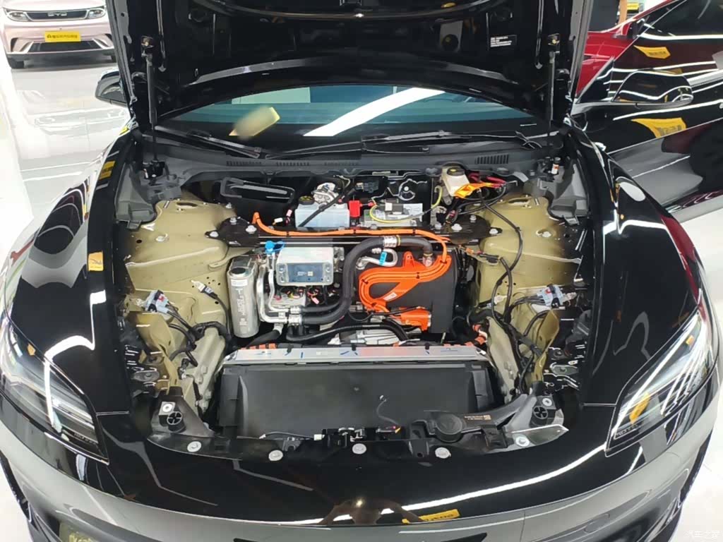 Tesla Model 3, 2026 16