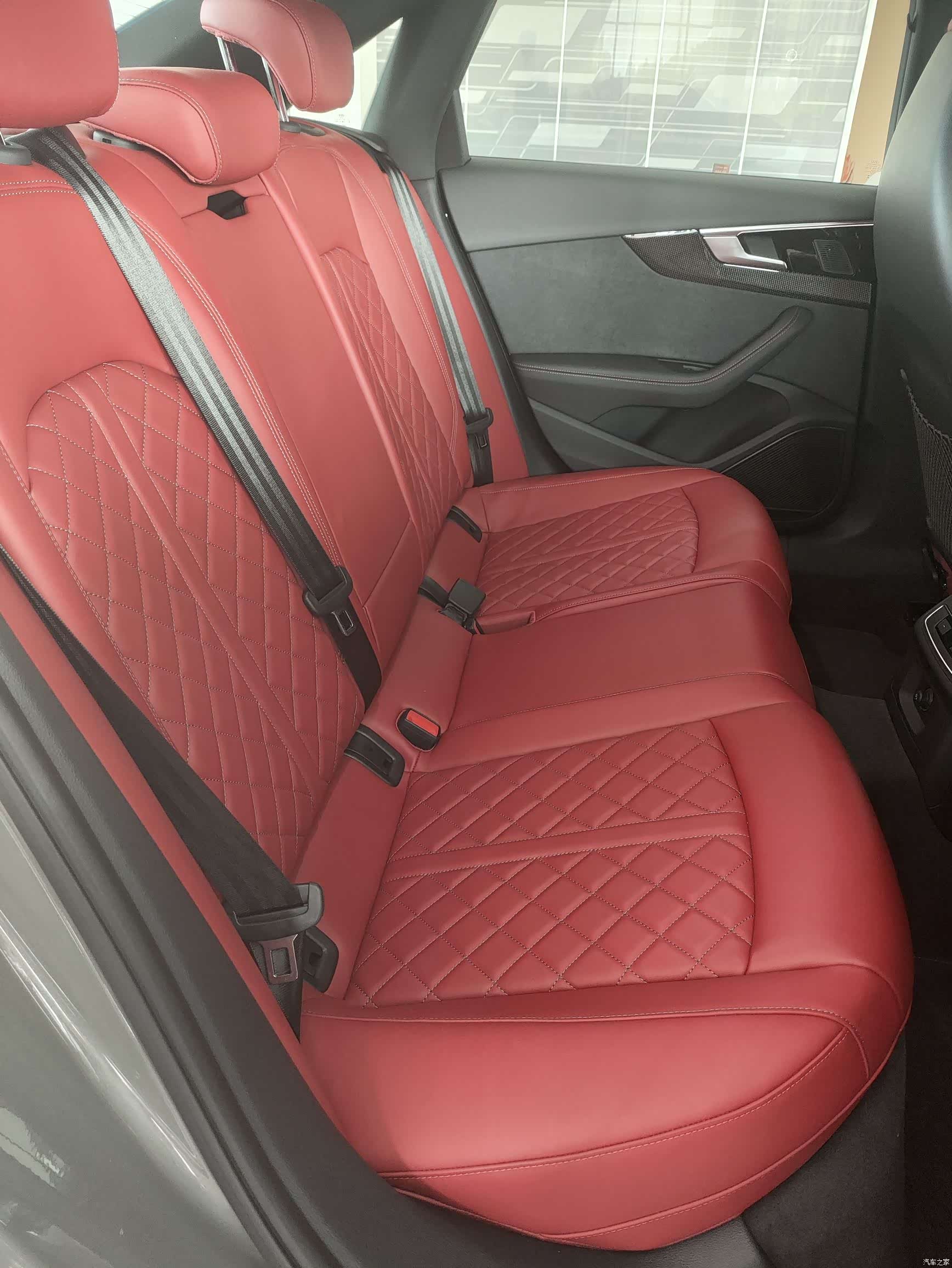 Audi S4, 2025 11