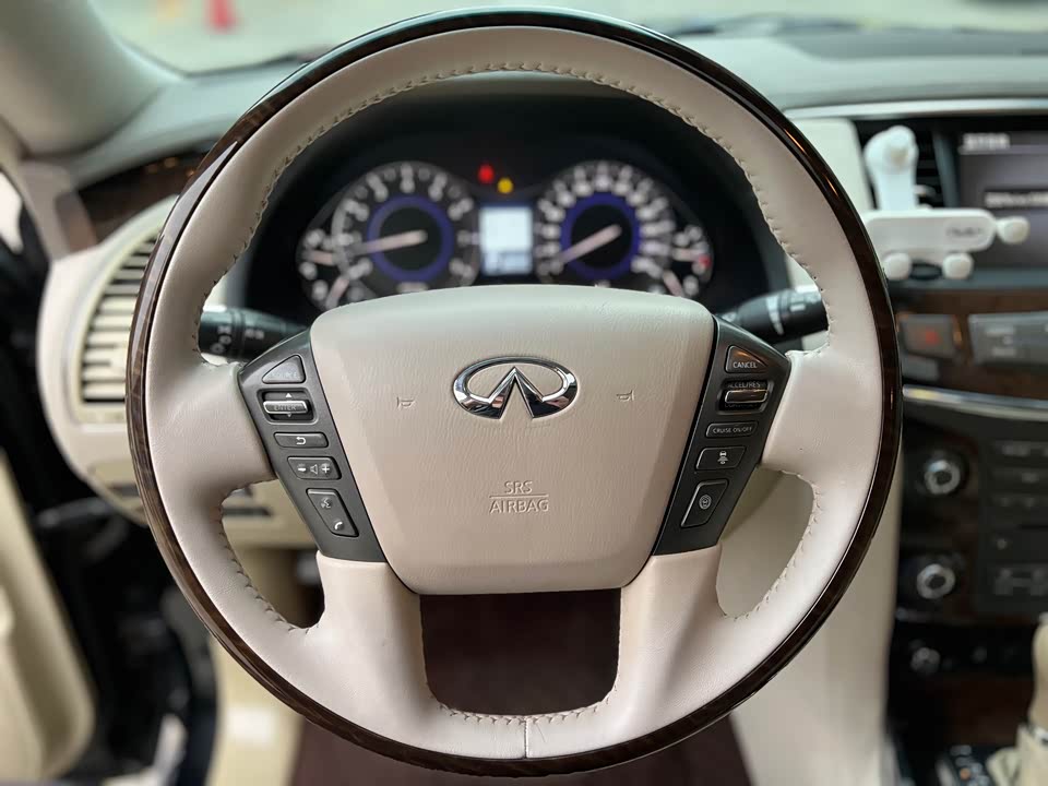 Infiniti QX