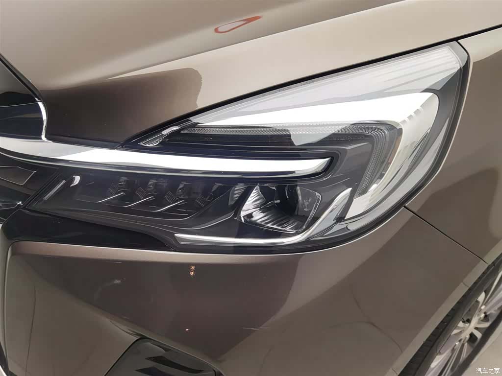 Buick GL8, 2024 7