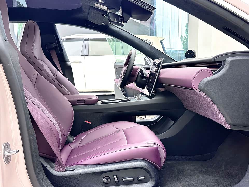 NIO ET5