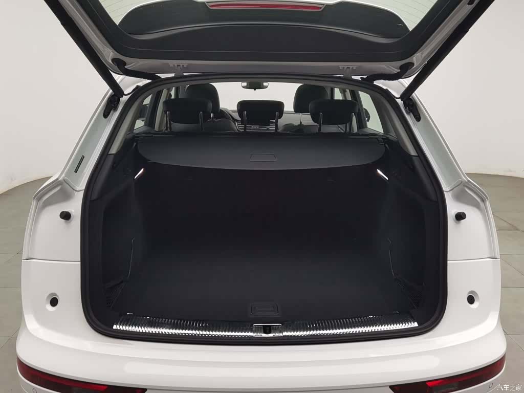 Audi Q5L, 2024 16