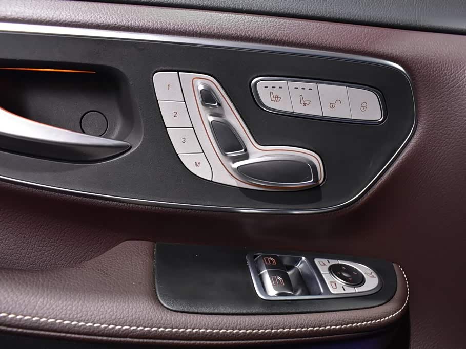 Mercedes-Benz V-class